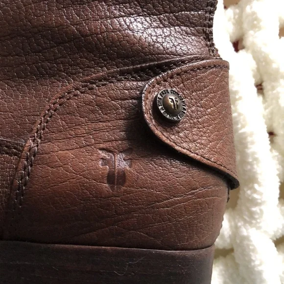 Frye leather brown distressed Melissa size 8 1/2 B Boots. Above the ankle. EUC - Picture 6 of 8